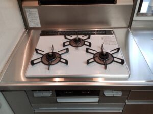 愛媛キッチン取付け隊　TOTO特殊コンロの工事　施工後